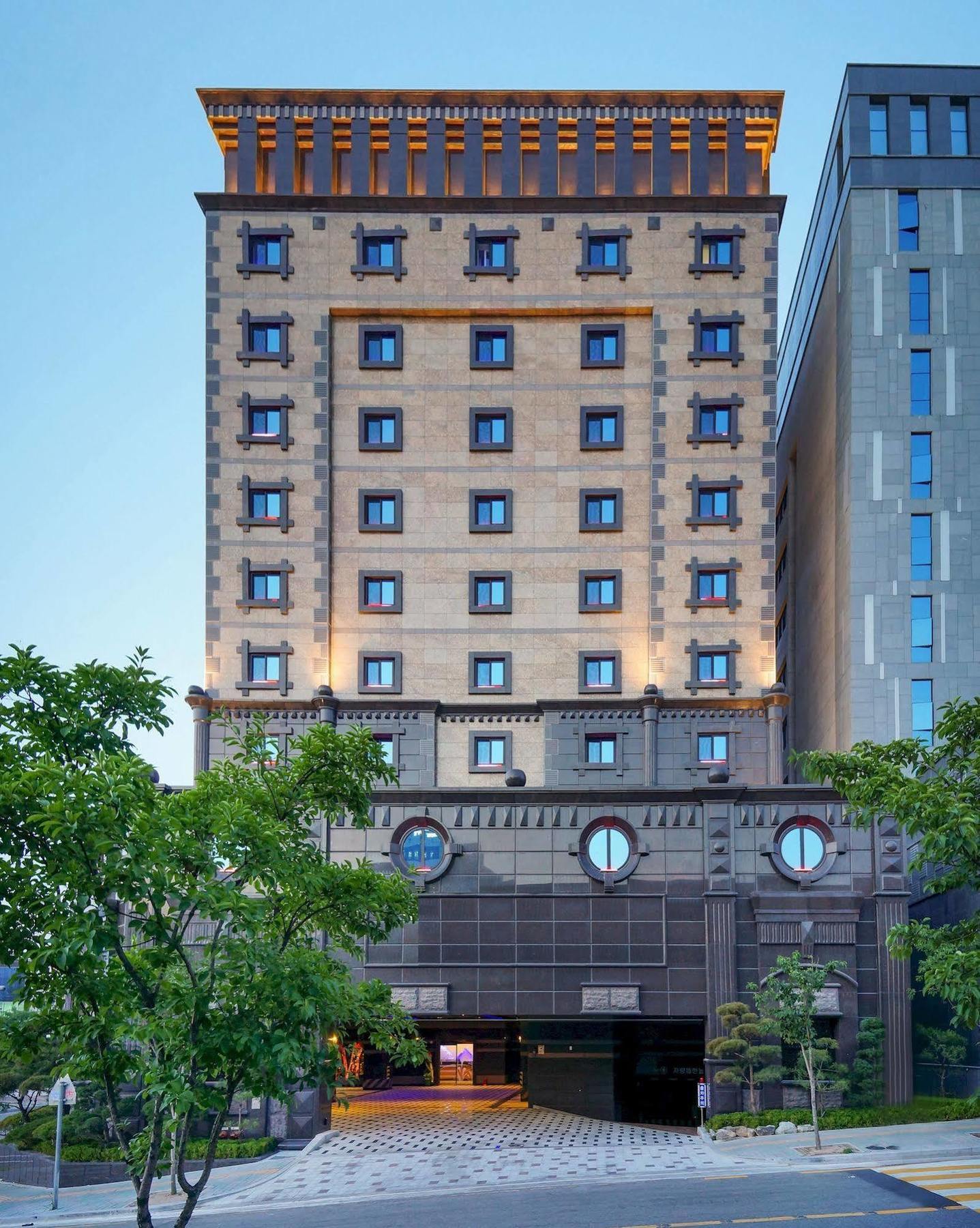 Dongtan Hotel Windsor Hwaseong Bagian luar foto